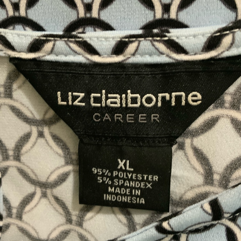 Liz Clairborne Patterned Women's Top - Picture 6 of 6
